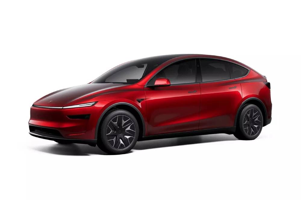 https://cdn.autogreeknews.gr/wp-content/uploads/2025/08/Tesla-Model-Y-L-819-15.jpg