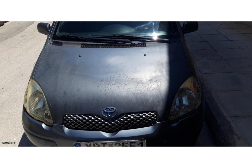 https://cdn.autogreeknews.gr/wp-content/uploads/2025/08/Toyota-Yaris-500000km-4.jpg