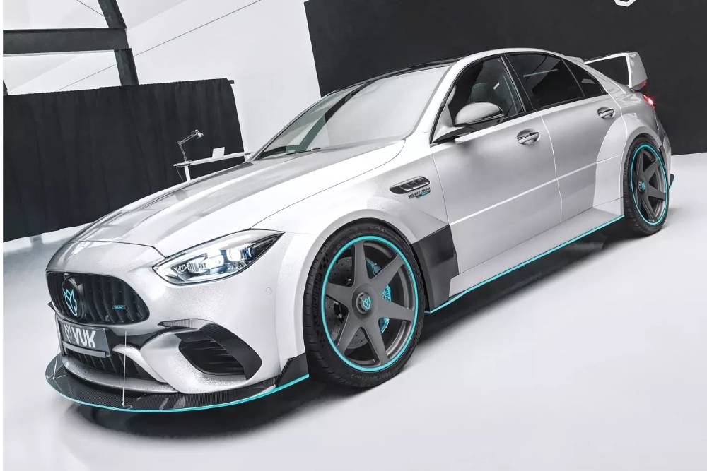 https://cdn.autogreeknews.gr/wp-content/uploads/2025/08/Vuk-Mercedes-C-63-S-10.jpg