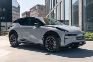 Zeekr-X-Wolf-Edition_01