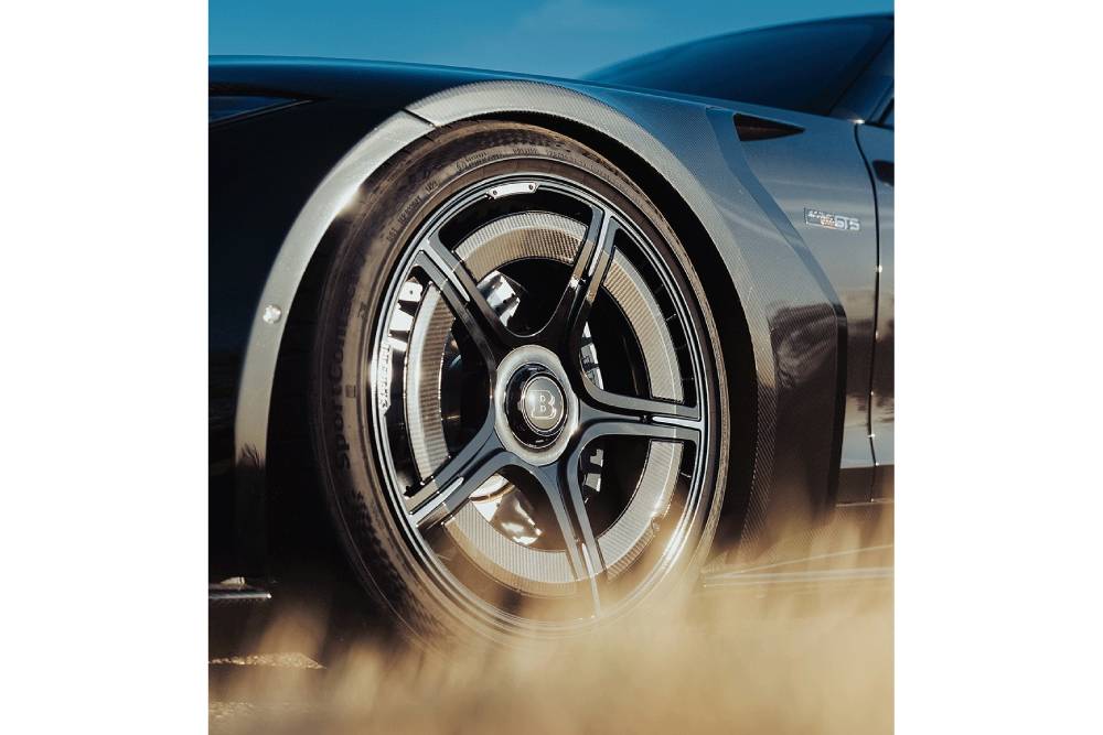 https://cdn.autogreeknews.gr/wp-content/uploads/2025/08/brabus-rocket-gts-is-a-1000-hp-custom-car-that-cos-6.jpg