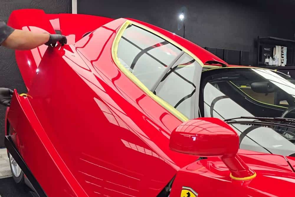https://cdn.autogreeknews.gr/wp-content/uploads/2025/08/buffing-4m-1000-mile-ferrari-enzo-was-already-awes-9.jpg