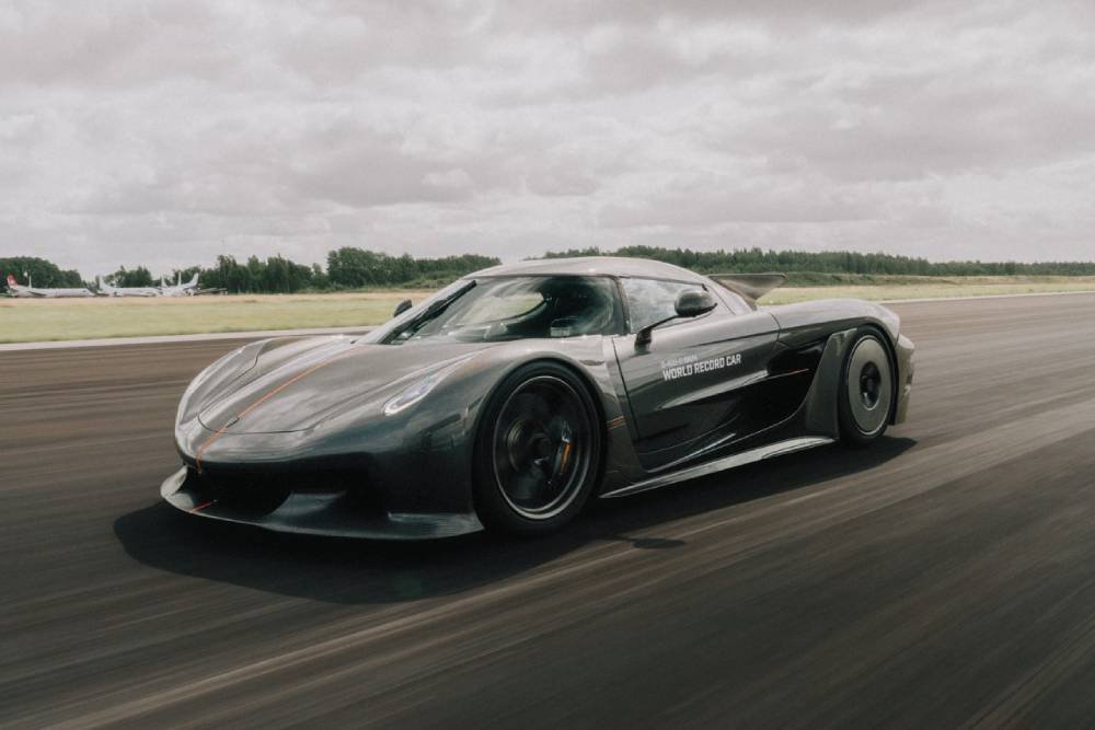 https://cdn.autogreeknews.gr/wp-content/uploads/2025/08/koenigsegg-jesko-absolut-overdrive-04.jpg