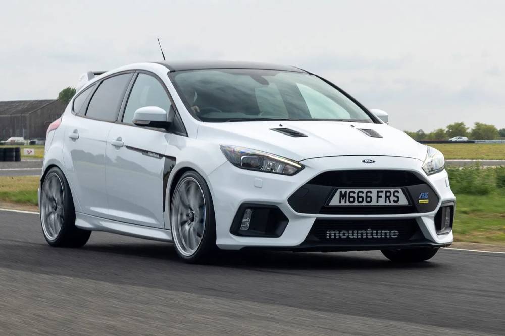Πυροβολαρχία Ford Focus RS 500 ίππων (+video)
