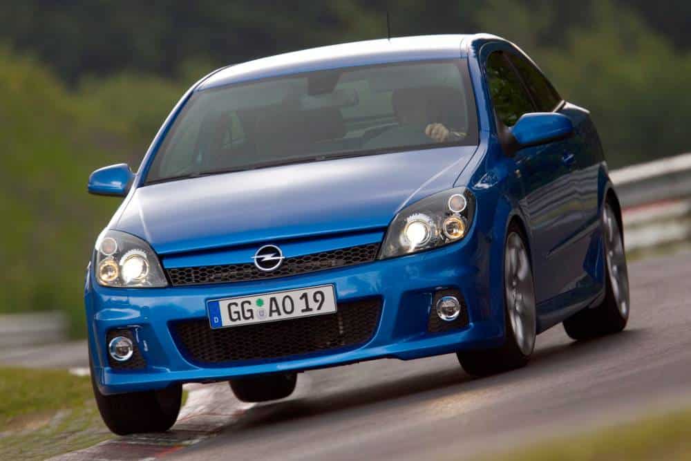 https://cdn.autogreeknews.gr/wp-content/uploads/2025/08/opel_astra_opc_35.jpg
