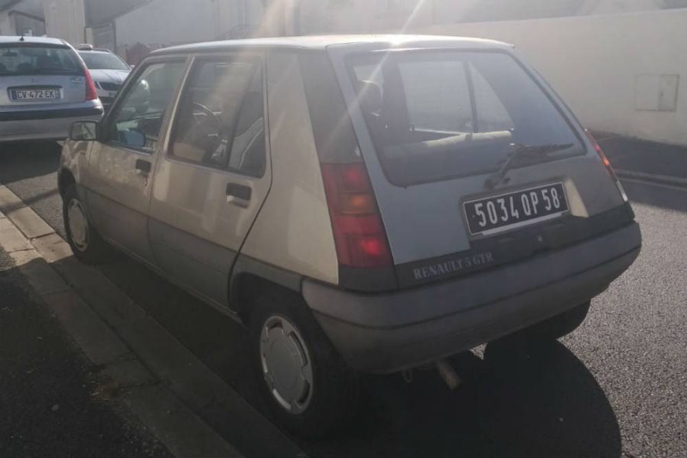 https://cdn.autogreeknews.gr/wp-content/uploads/2025/08/renault-5-gtr-3.jpg