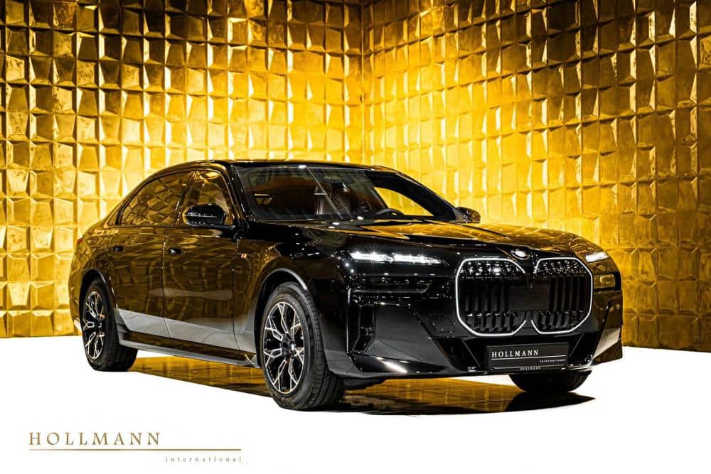https://cdn.autogreeknews.gr/wp-content/uploads/2025/08/this-bmw-7-series-is-for-sale-and-makes-the-rolls-.jpg