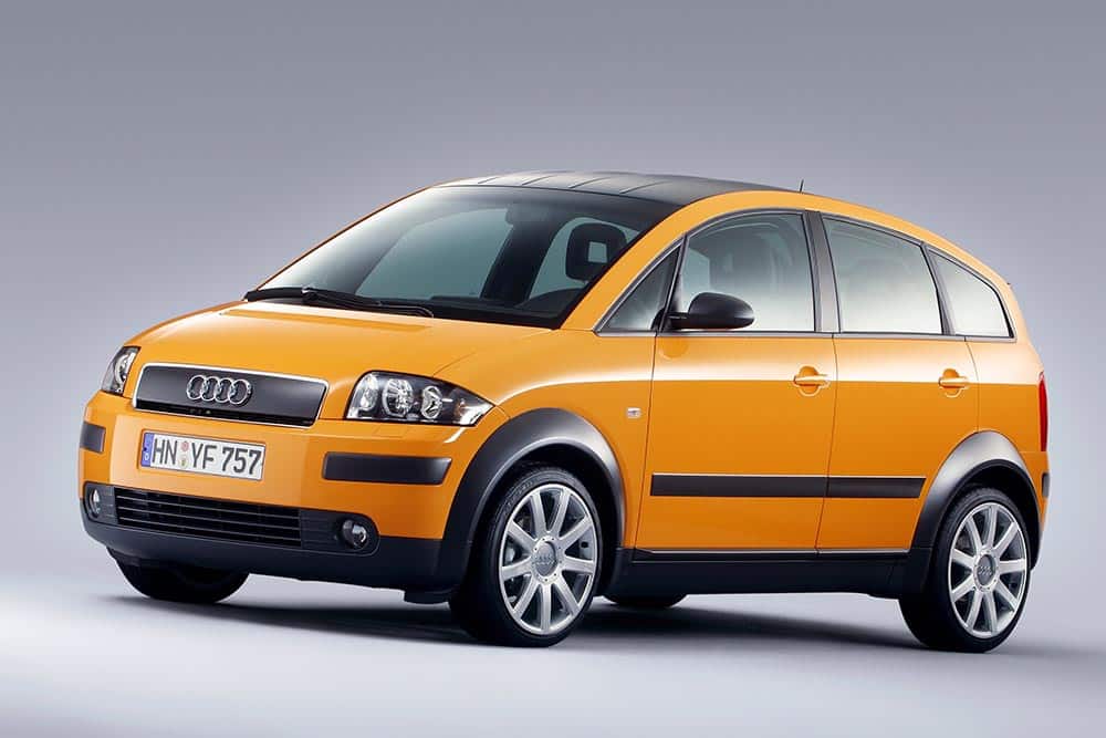 https://cdn.autogreeknews.gr/wp-content/uploads/2025/09/Audi-A2-25-Years-2.jpg