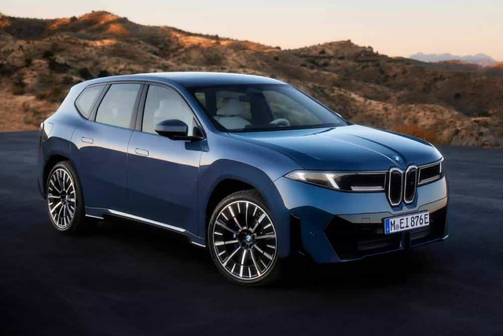 https://cdn.autogreeknews.gr/wp-content/uploads/2025/09/BMW-iX3-9-2048x1366-1.jpg