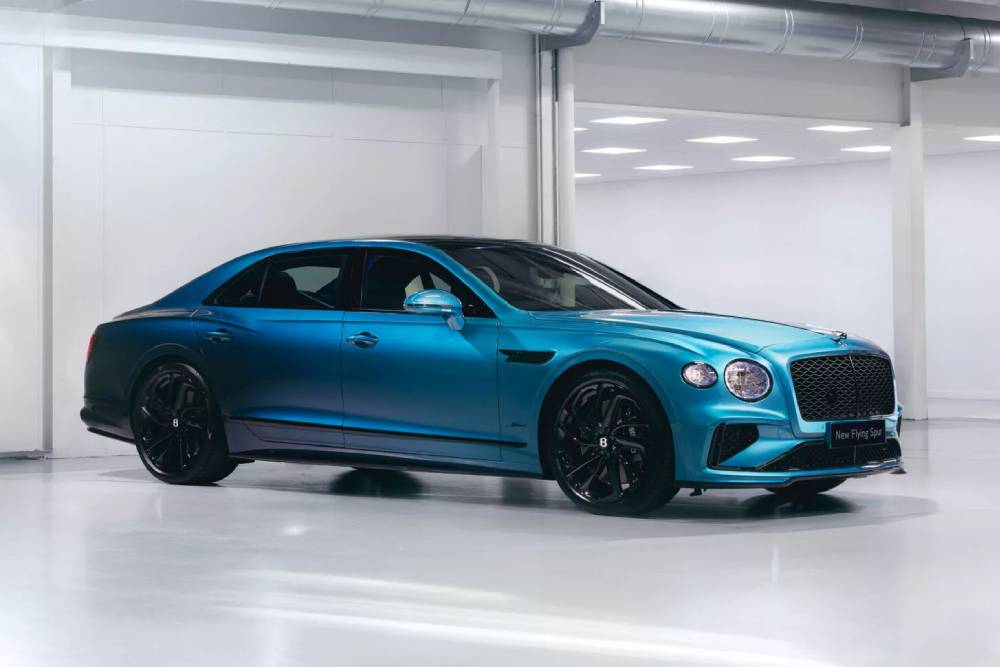 Η σπέσιαλ βαφή των 60 ωρών από τη Bentley