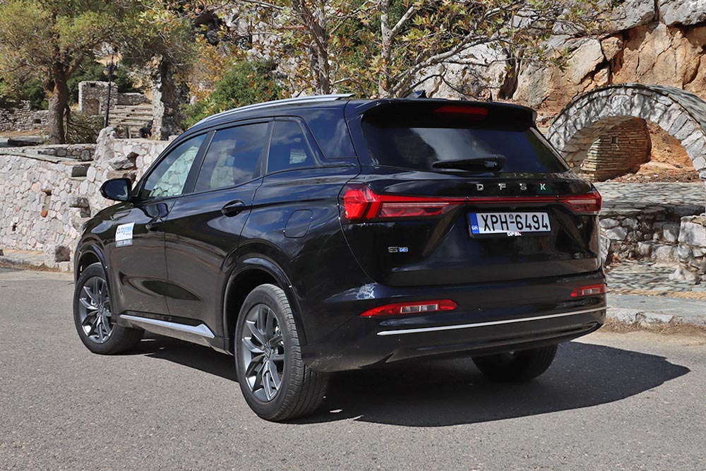 https://cdn.autogreeknews.gr/wp-content/uploads/2025/09/DFSK-E5-29.jpg