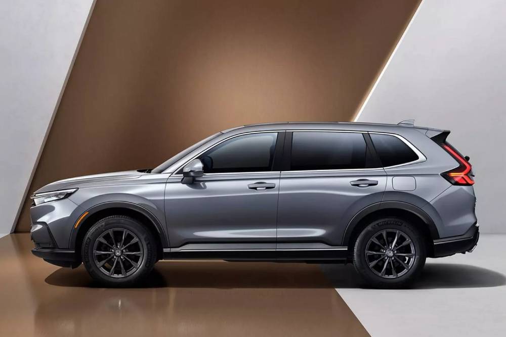 https://cdn.autogreeknews.gr/wp-content/uploads/2025/09/Dongfeng-Honda-CR-V-Global-30th-Anniversary-Editio-1.jpg