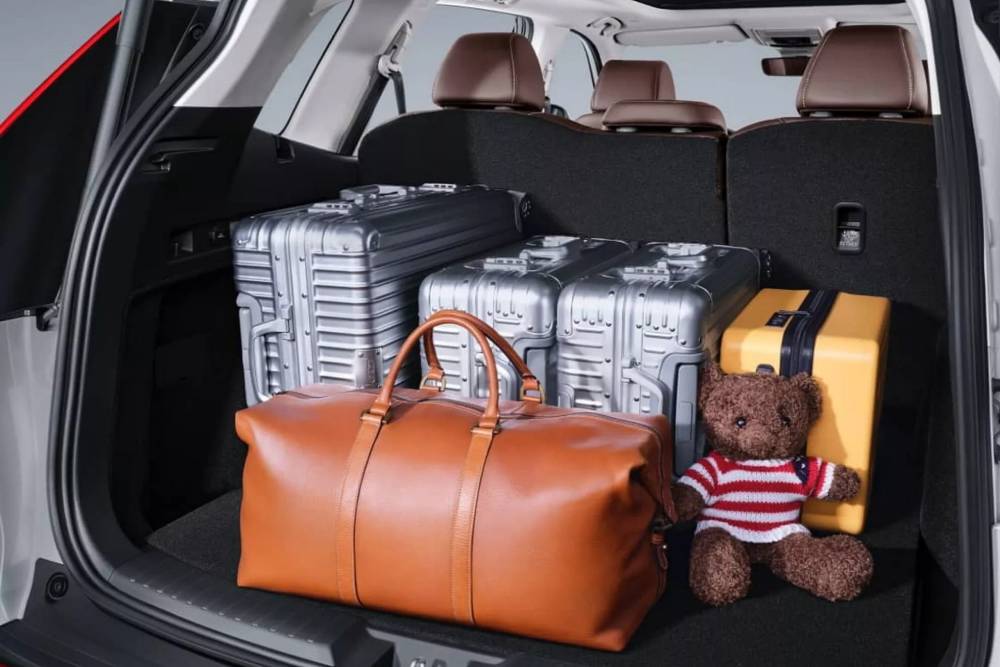 https://cdn.autogreeknews.gr/wp-content/uploads/2025/09/Dongfeng-Honda-CR-V-Global-30th-Anniversary-Editio-8.jpg