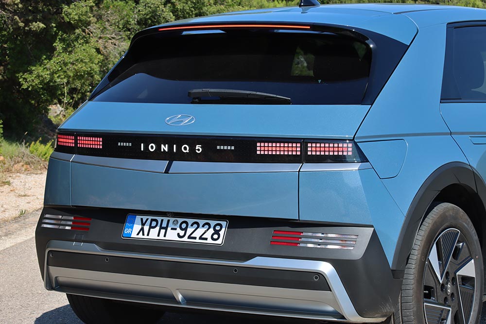 https://cdn.autogreeknews.gr/wp-content/uploads/2025/09/Hyundai-Ioniq-5-FL-230-PS-27.jpg