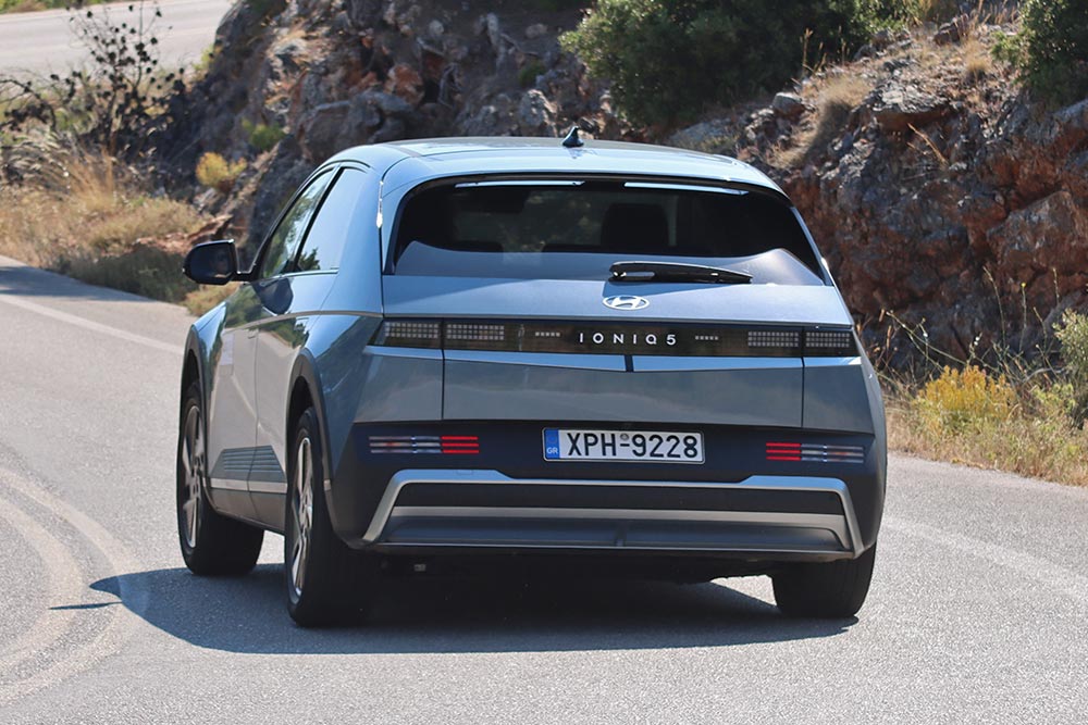 https://cdn.autogreeknews.gr/wp-content/uploads/2025/09/Hyundai-Ioniq-5-FL-230-PS-30.jpg