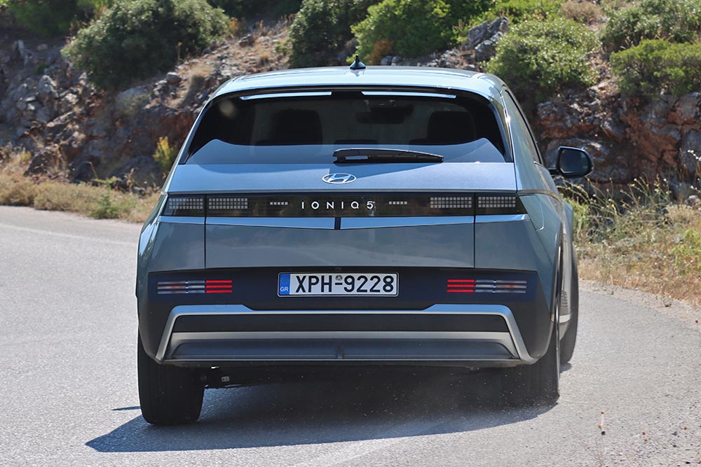 https://cdn.autogreeknews.gr/wp-content/uploads/2025/09/Hyundai-Ioniq-5-FL-230-PS-33.jpg