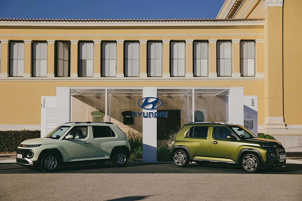 Έργο σύγχρονης τέχνης το Hyundai Inster στην Art Athina