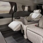 Kia-Carnival-Hi-Limousine-5