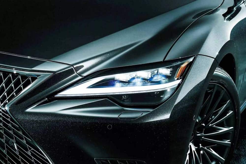 https://cdn.autogreeknews.gr/wp-content/uploads/2025/09/Lexus-LS-Japan-2-2048x1479-1.jpg