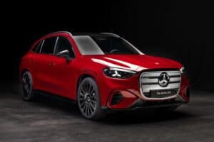 Mercedes-Benz-GLC-2025-(16)