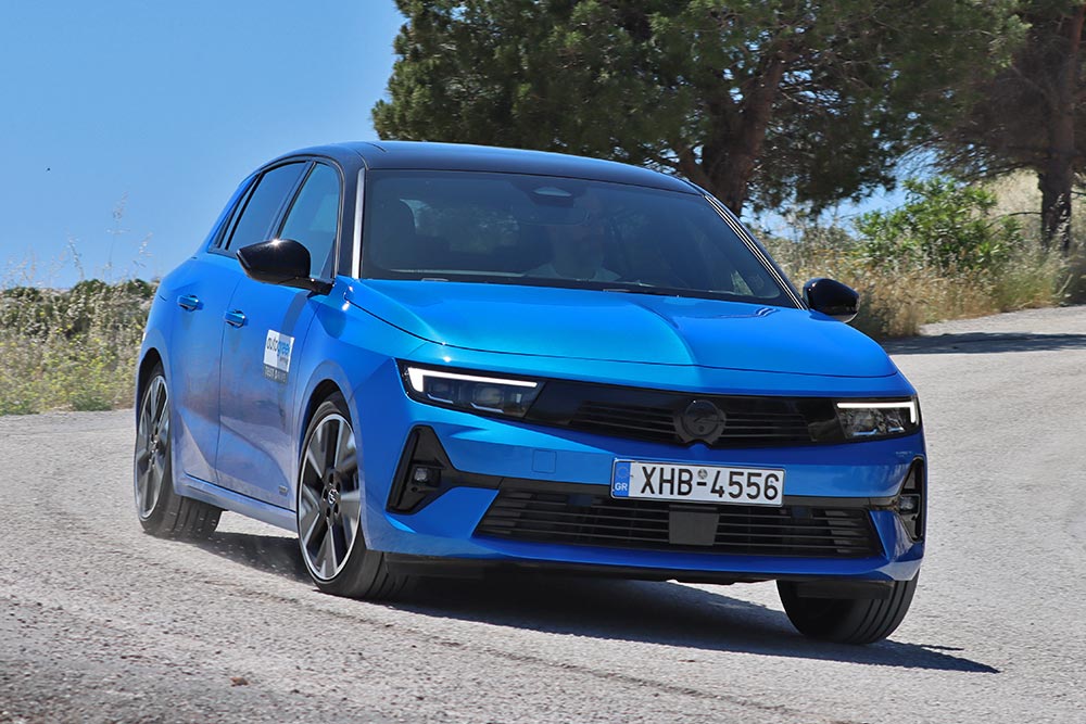 https://cdn.autogreeknews.gr/wp-content/uploads/2025/09/Opel-Astra-electric-13.jpg