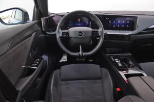 Opel Astra electric (19)