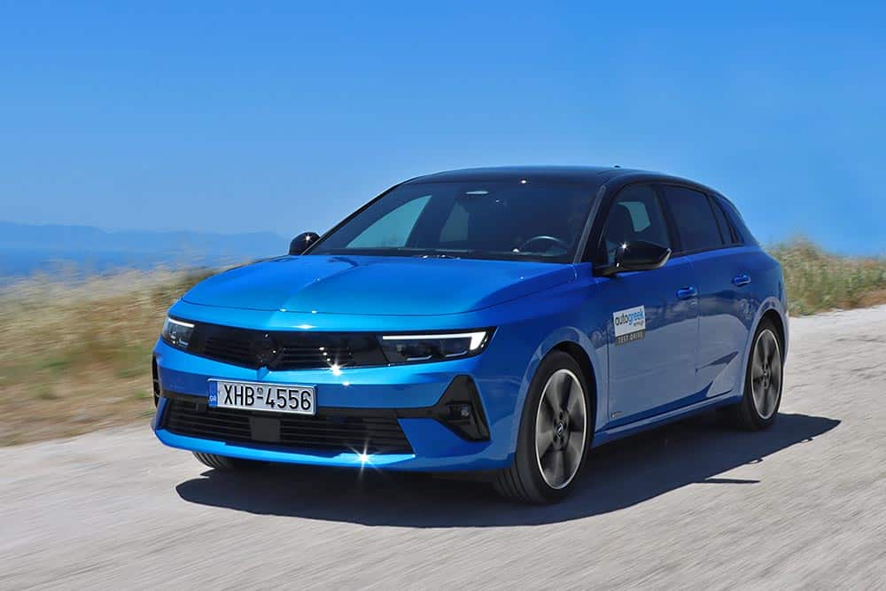 https://cdn.autogreeknews.gr/wp-content/uploads/2025/09/Opel-Astra-electric-2.jpg