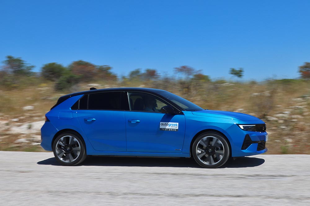 https://cdn.autogreeknews.gr/wp-content/uploads/2025/09/Opel-Astra-electric-38.jpg