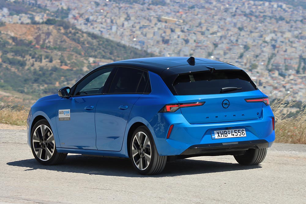 https://cdn.autogreeknews.gr/wp-content/uploads/2025/09/Opel-Astra-electric-9.jpg