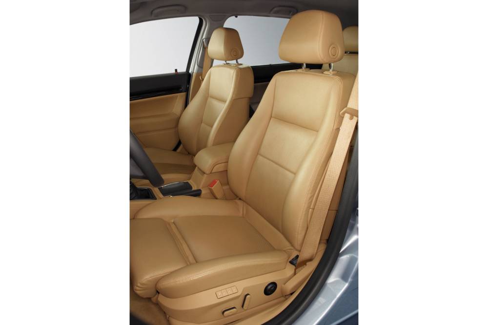 https://cdn.autogreeknews.gr/wp-content/uploads/2025/09/OpelSignum-1-1.jpg