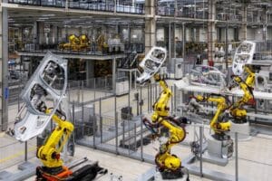 P90617951_lowRes_bmw-group-plant-debr (1)