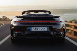 Porsche-911-Turbo-S-(13)