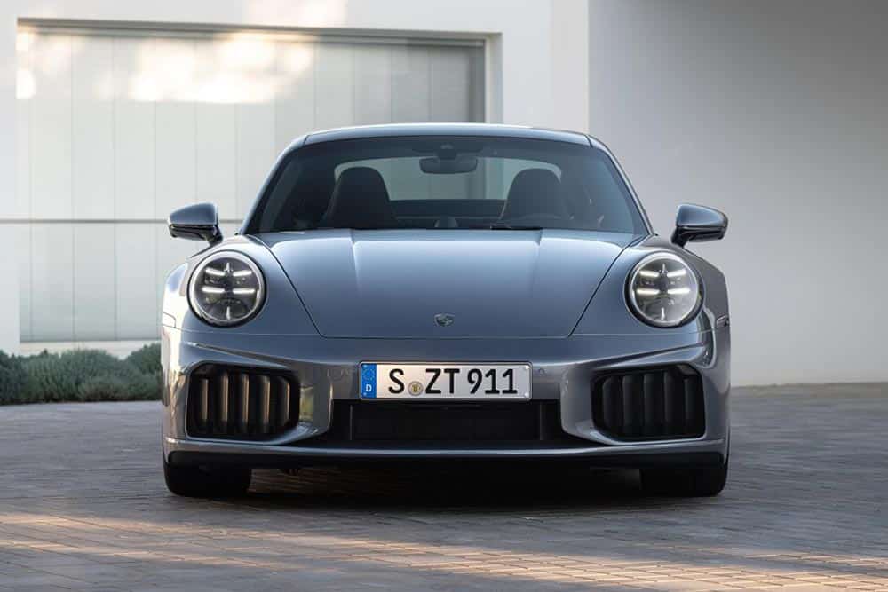 https://cdn.autogreeknews.gr/wp-content/uploads/2025/09/Porsche-911-Turbo-S-18.jpg