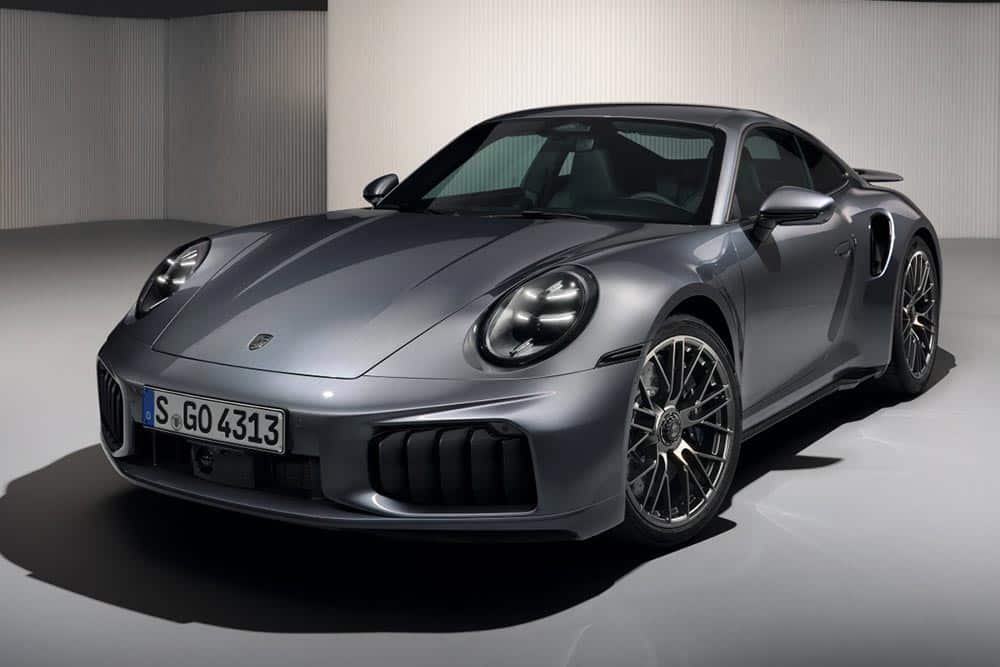 https://cdn.autogreeknews.gr/wp-content/uploads/2025/09/Porsche-911-Turbo-S-9.jpg