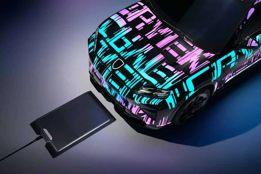 https://cdn.autogreeknews.gr/wp-content/uploads/2025/09/Porsche-Wireless-EV-Charging-06-2048x1536-1.jpg