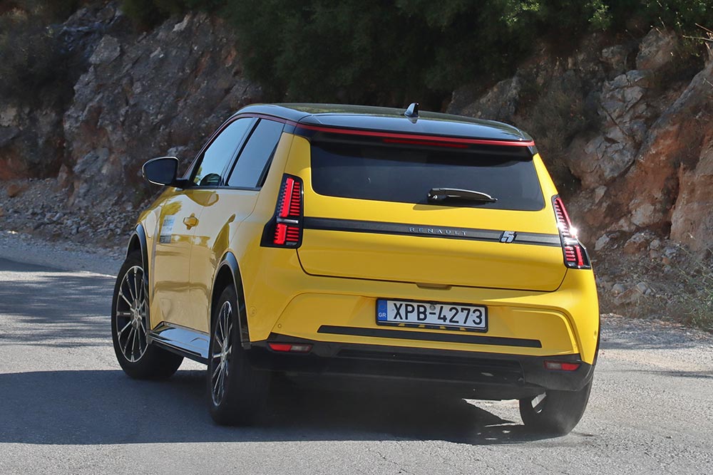 https://cdn.autogreeknews.gr/wp-content/uploads/2025/09/Renault-5-E-Tech-150-PS-29.jpg
