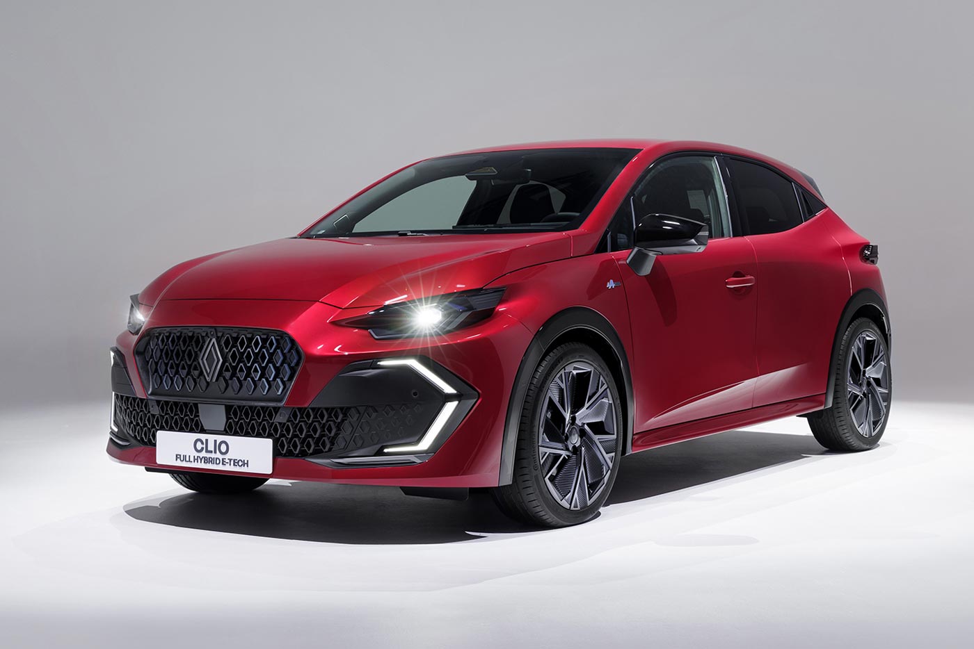 Το νέο Renault Clio αλλάζει σελίδα