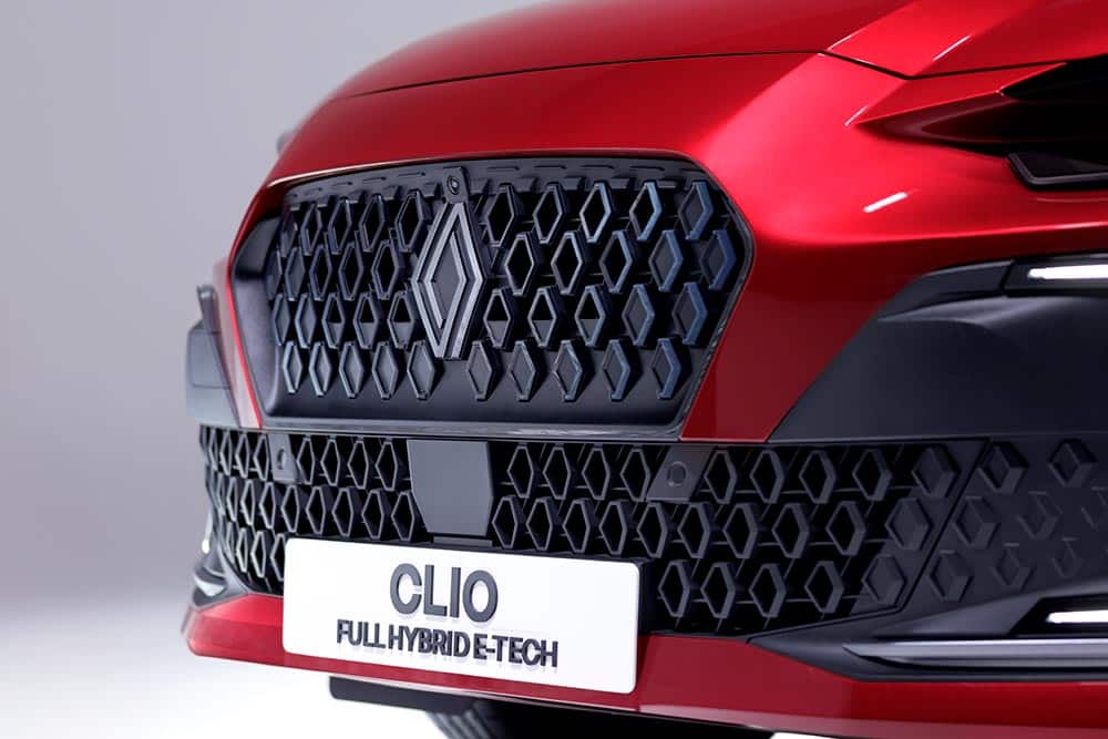 https://cdn.autogreeknews.gr/wp-content/uploads/2025/09/Renault-Clio-2025-13.jpg