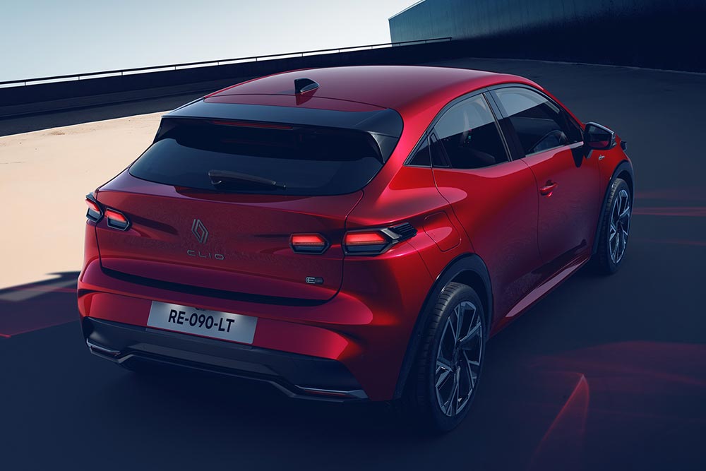 https://cdn.autogreeknews.gr/wp-content/uploads/2025/09/Renault-Clio-full-hybrid-E-Tech-Esprit-Alpine-Absolute-Red.jpg