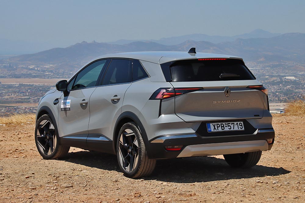 https://cdn.autogreeknews.gr/wp-content/uploads/2025/09/Renault-Symbioz-E-Tech-145-42.jpg