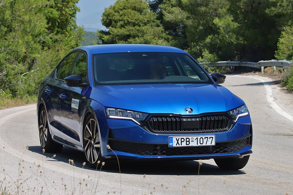 https://cdn.autogreeknews.gr/wp-content/uploads/2025/09/Skoda-Octavia-1.5-TSI-150-PS-2025-12.jpg
