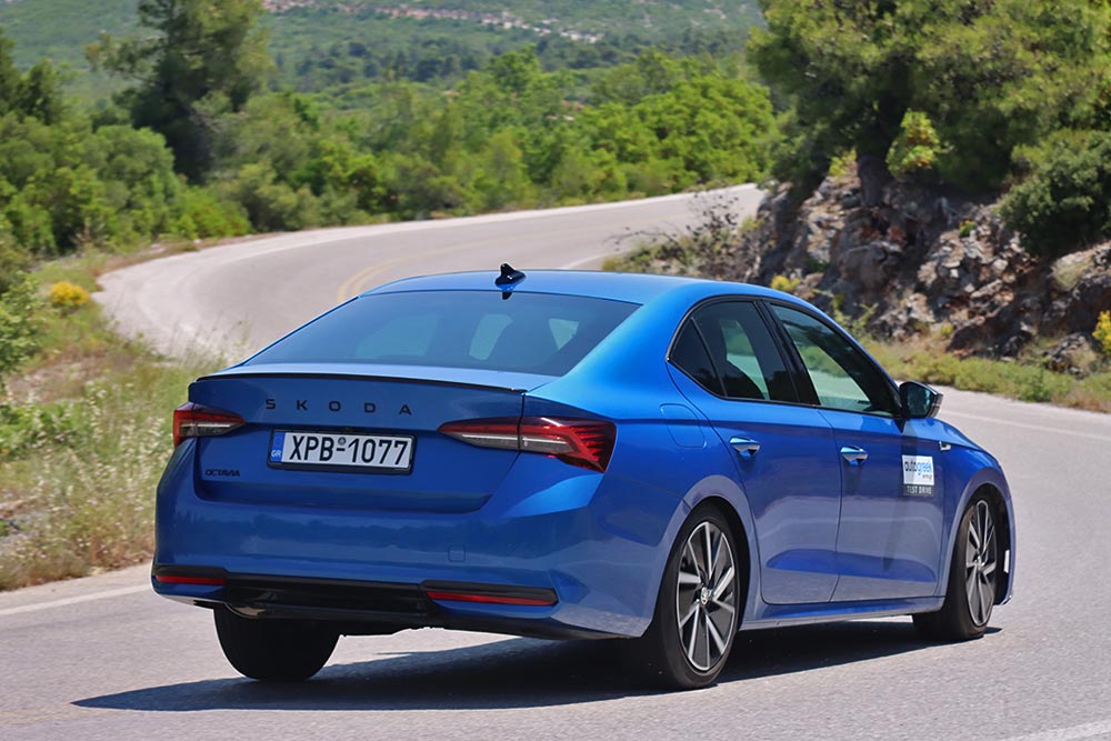 https://cdn.autogreeknews.gr/wp-content/uploads/2025/09/Skoda-Octavia-1.5-TSI-150-PS-2025-4.jpg