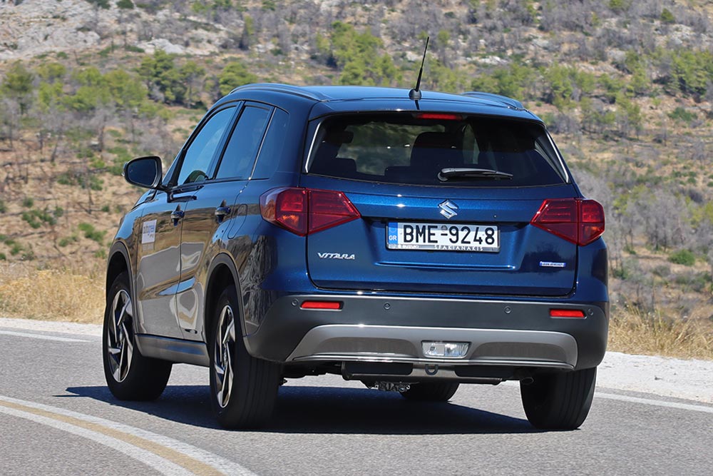 https://cdn.autogreeknews.gr/wp-content/uploads/2025/09/Suzuki-Vitara-1.4-Boosterjet-110-hp-4WD-14.jpg