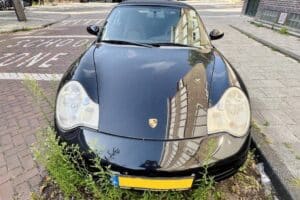 abandoned porsche 911 05