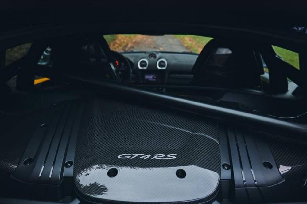 Η Porsche βάζει βενζινοκινητήρα στις επόμενες Boxster/Cayman