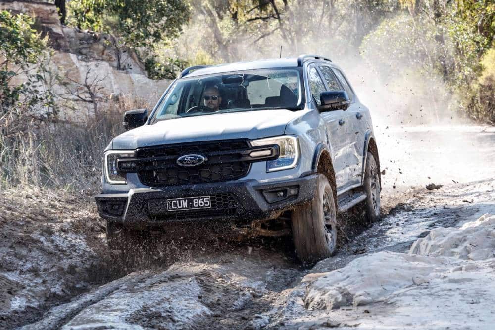 https://cdn.autogreeknews.gr/wp-content/uploads/2025/09/ford-everest-tremor-05.jpg