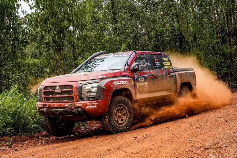 Κυρίαρχο σε αγώνα 3.240 χλμ. το Mitsubishi L200 (+video)