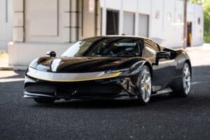 owners-sells-ferrari-sf90-stradale-for-278000-unde