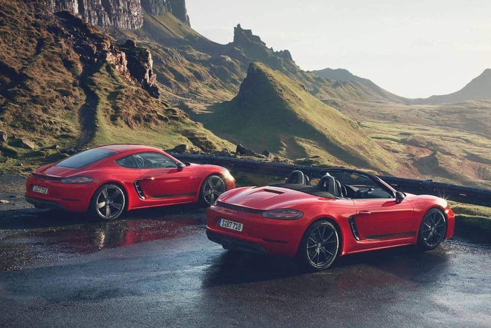 https://cdn.autogreeknews.gr/wp-content/uploads/2025/09/porsche-boxster-cayman.jpg