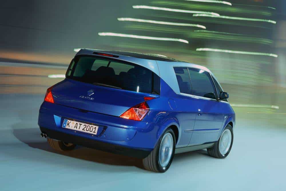 https://cdn.autogreeknews.gr/wp-content/uploads/2025/09/renault_avantime_60.jpg